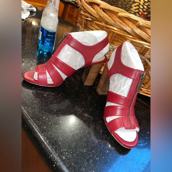 NWT Michael Kors heeled sandals sexy red - Picture 14 of 15